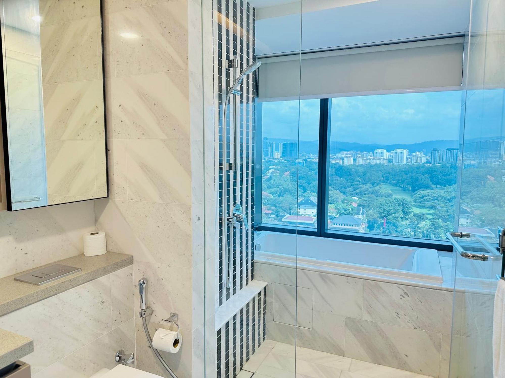 Crystal Suite At Eaton Klcc Kuala Lumpur Bagian luar foto