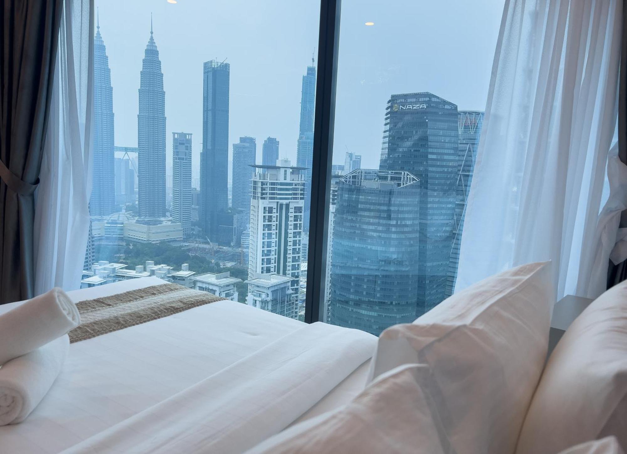 Crystal Suite At Eaton Klcc Kuala Lumpur Bagian luar foto